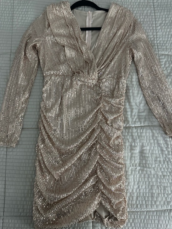 SHEIN Dresses & Skirts - SHEIN Champagne Sequin Ruched Long-Sleeve Wrap Dress